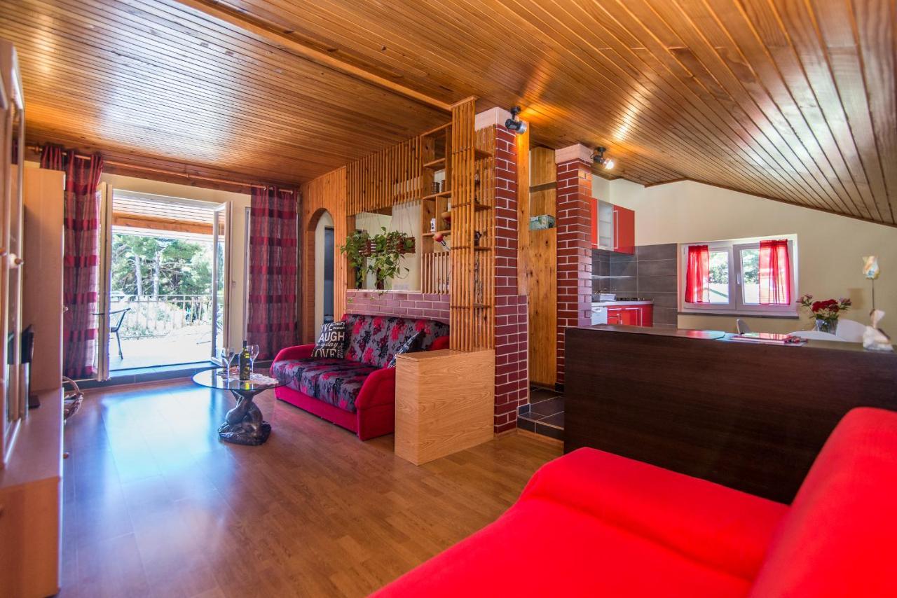 Apartment Vesna Ровінь Екстер'єр фото